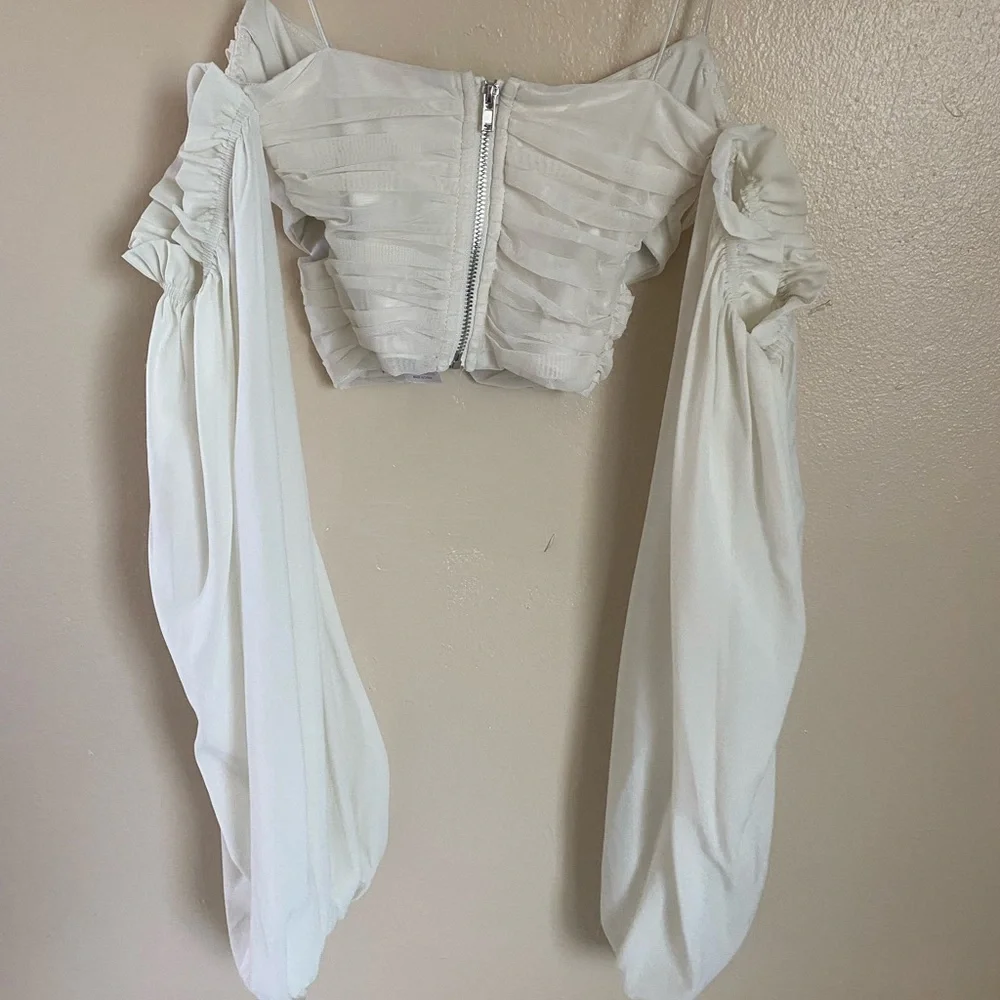 Cute Satin cross crop top - Picture 3 of 3